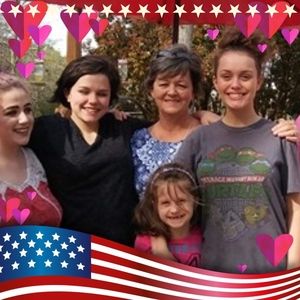 Meet your Posher, Sandra